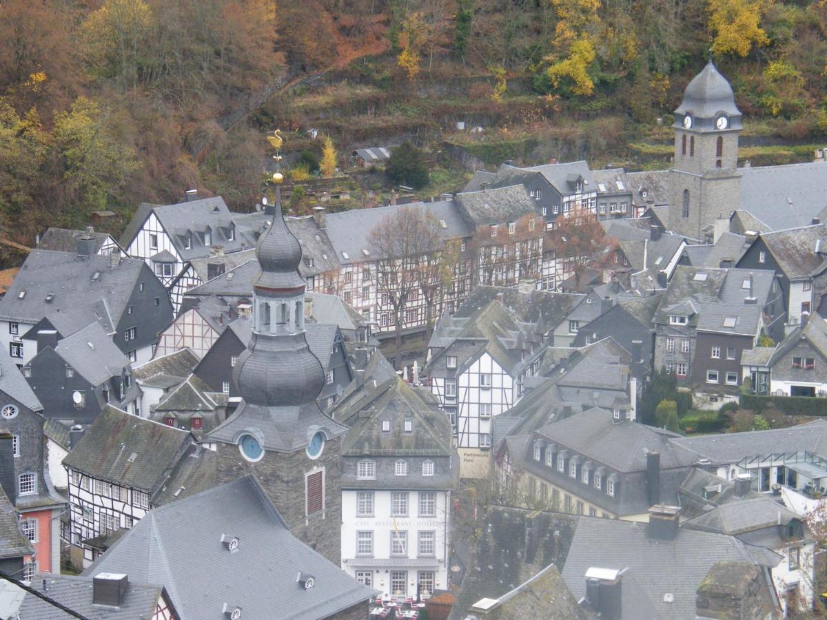 Haus An Der Rur - 5 Apartments Mitten In Montjoie Extérieur photo